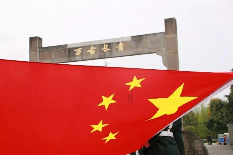 摇滚乐团的装扮